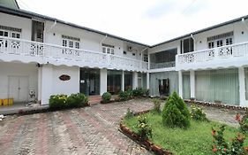 Hotel Empryean